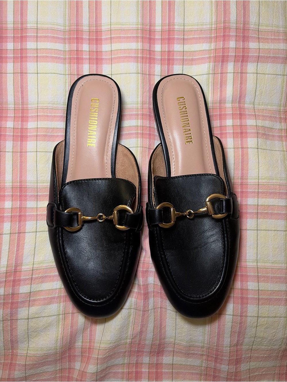 Cushionaire black leather loafers with gold buckle detail - Picture 3 of 5